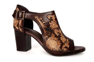 09-021-0946-2674 Roper Women's Mika Tooled Leather Closed Back Brown/Cream