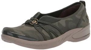 BZees Women's Niche Ballet Flat, Forest Green Camo, 8.5