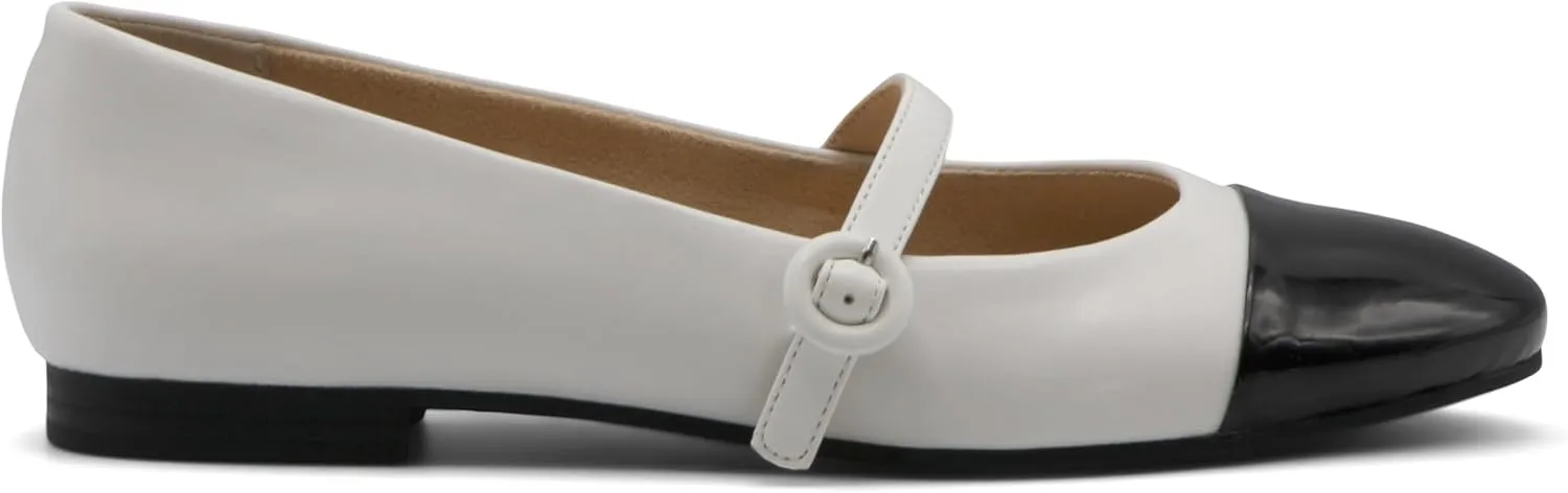 Charles by Charles David Womens Blaine Flat,