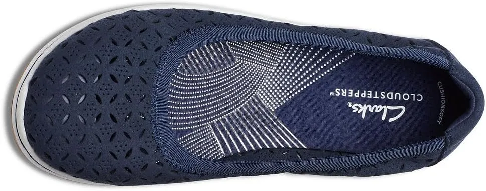 Clarks Women's Breeze Roam Ballet Flat