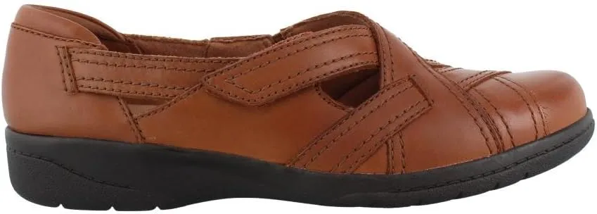 Clarks Women's Cheyn Wale Loafer