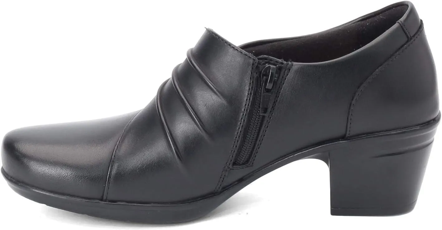 Clarks Women's Emslie Willa Loafer