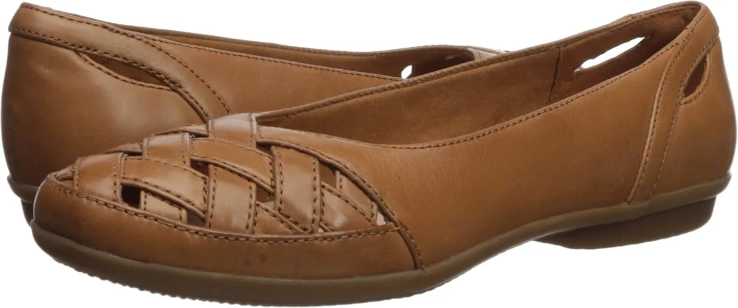 Clarks Women's Gracelin Maze Loafer Flat