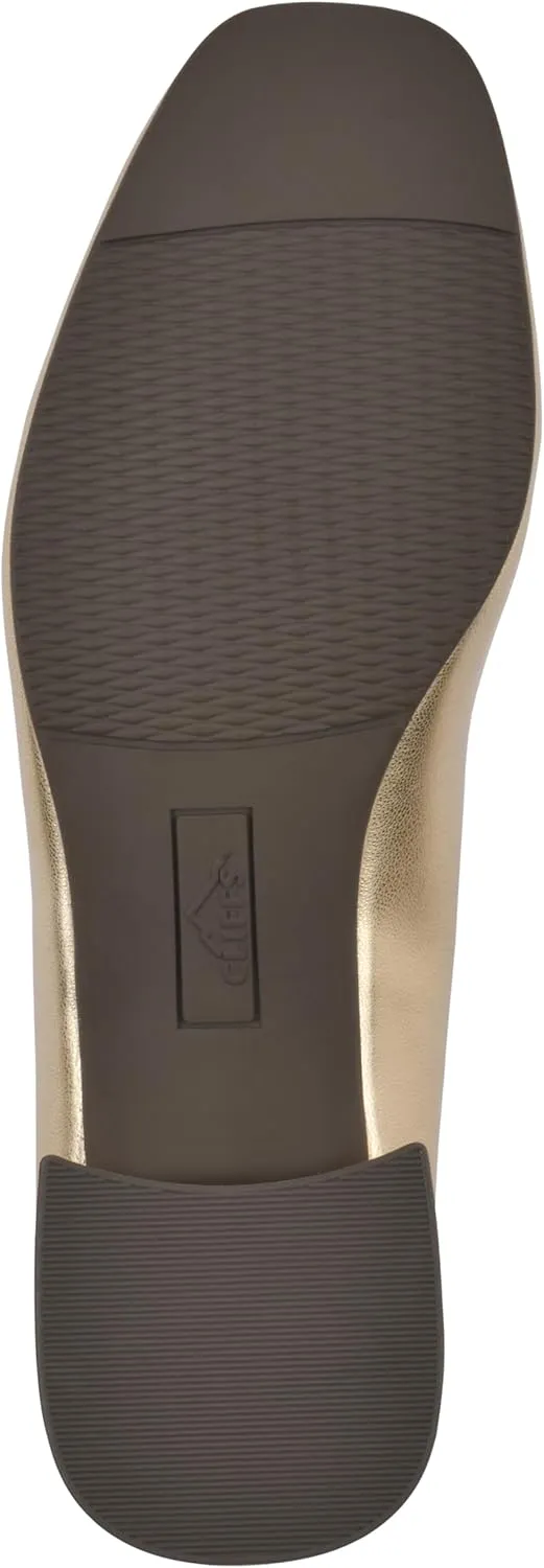 CLIFFS BY WHITE MOUNTAIN Women's Quintesa Cushioned Block Heel Pump