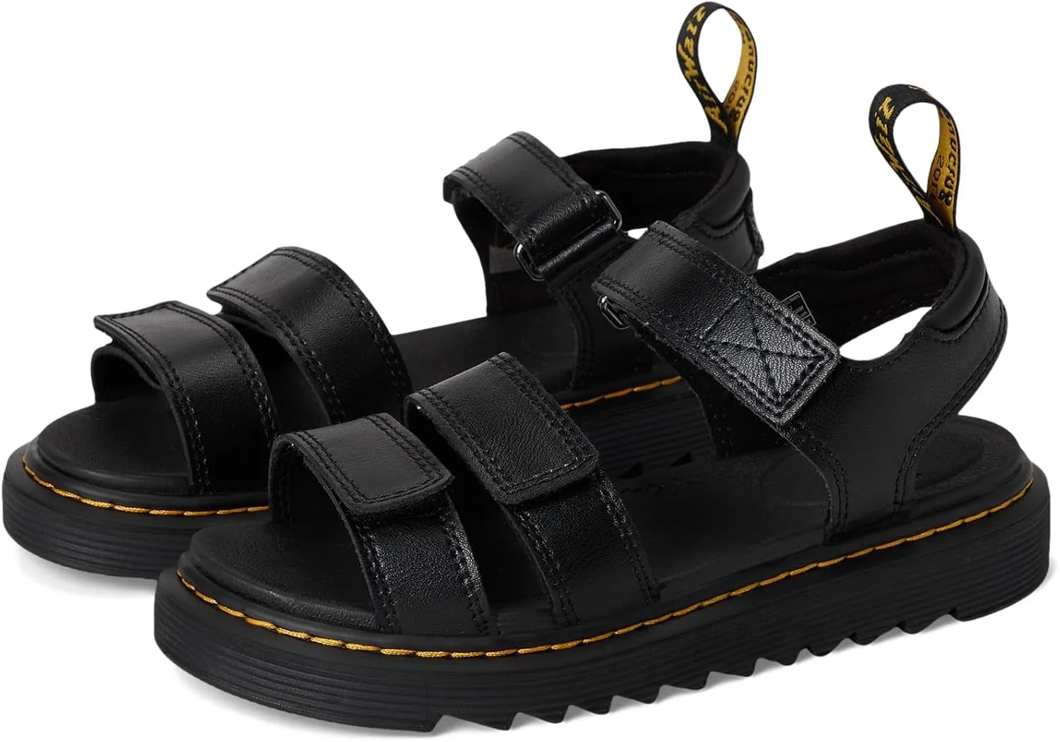 Dr. Martens Unisex-Child Klaire (Little Big Kid) J
