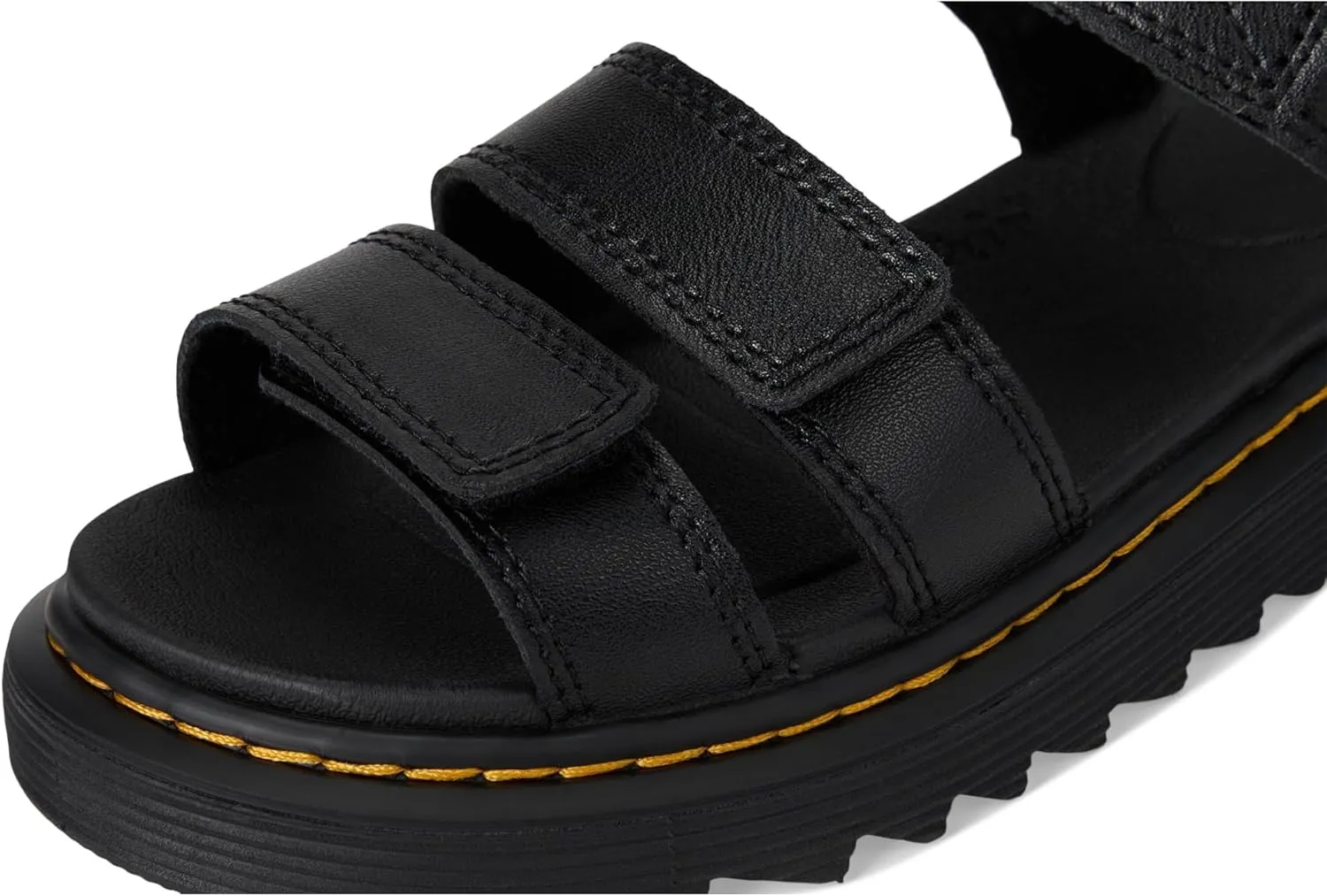 Dr. Martens Unisex-Child Klaire (Little Big Kid) J