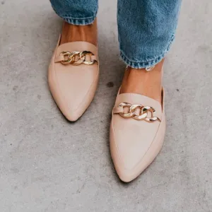 FAUX LEATHER MULE W/CHAIN DETAIL