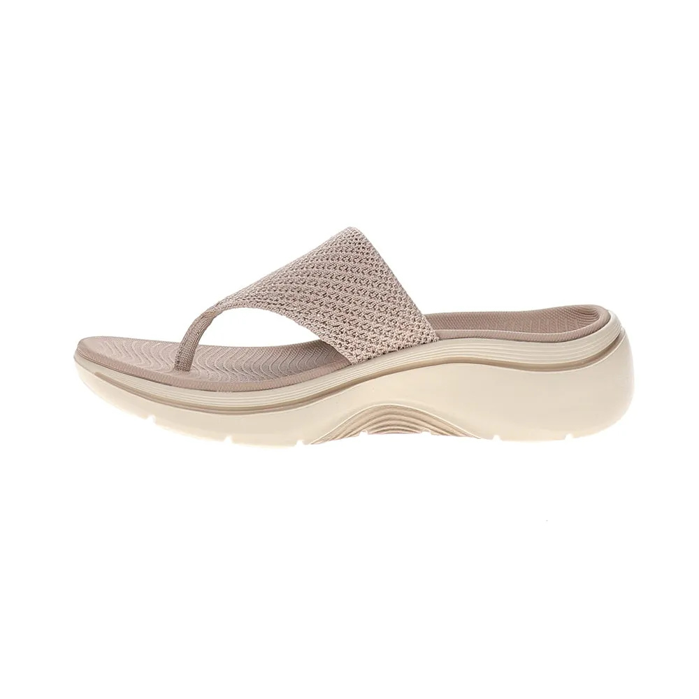 Go Walk Arch Fit 2.0 Carrie Flip Flops