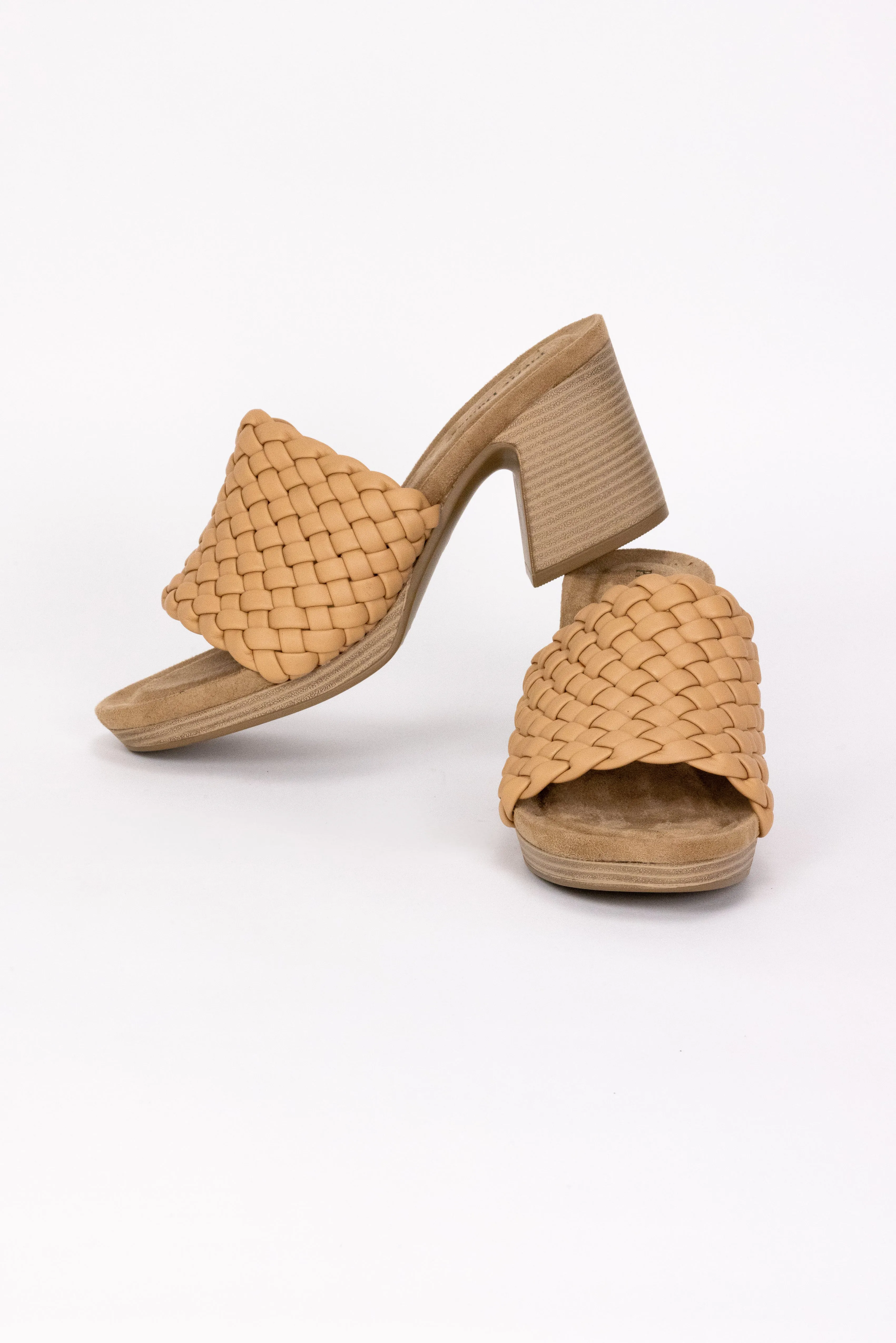 Pierre Dumas Morgen Women's Woven Mule