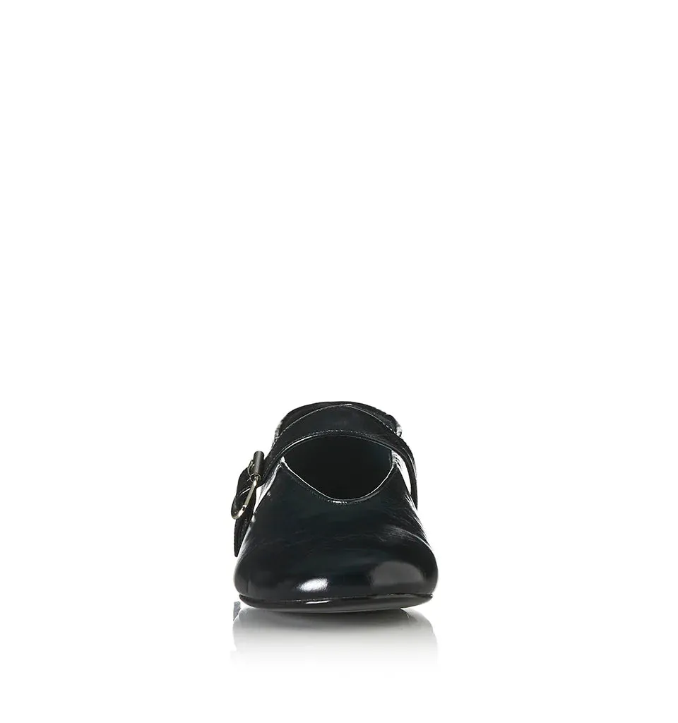 Pip - Black Oily Leather