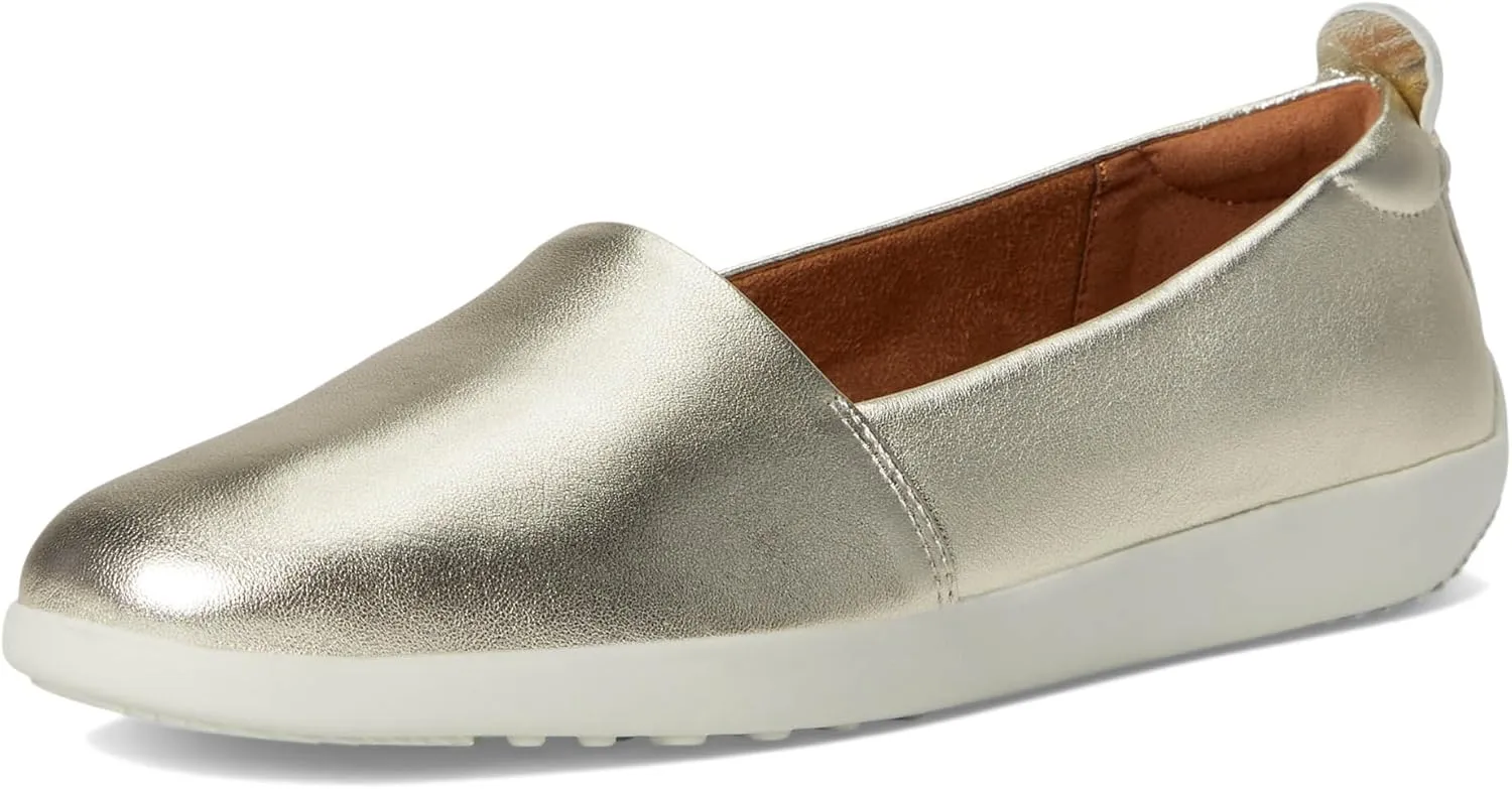 SoftWalk Women's Deva Loafer Flat