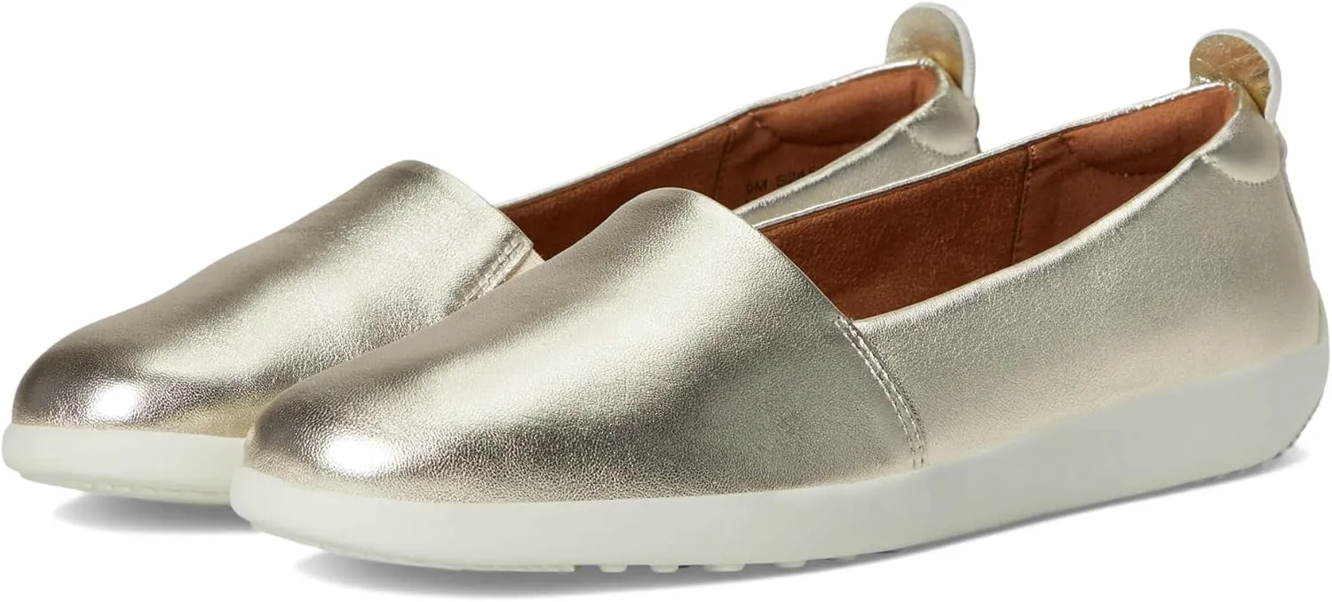 SoftWalk Women's Deva Loafer Flat