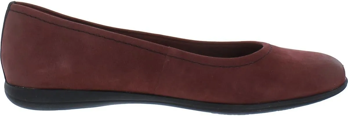 Trotters Women's Darcey Ballet Flat