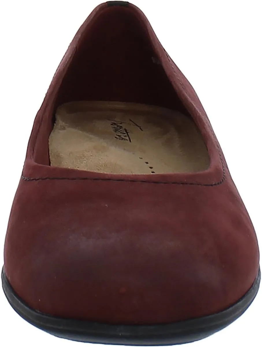 Trotters Women's Darcey Ballet Flat