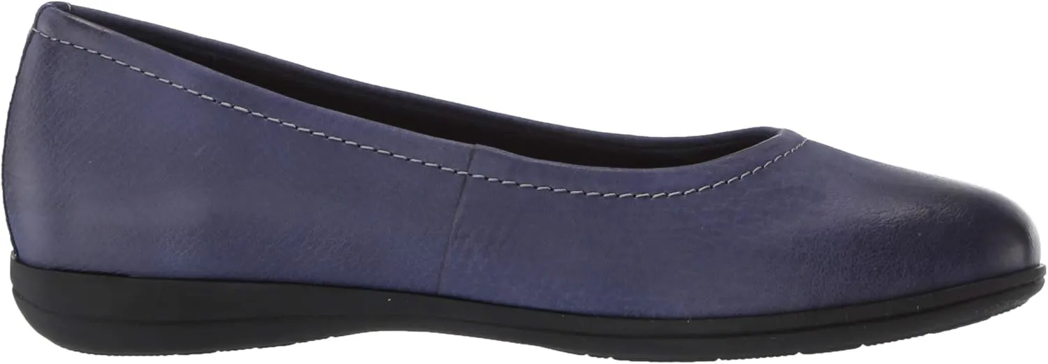 Trotters Women's Darcey Ballet Flat