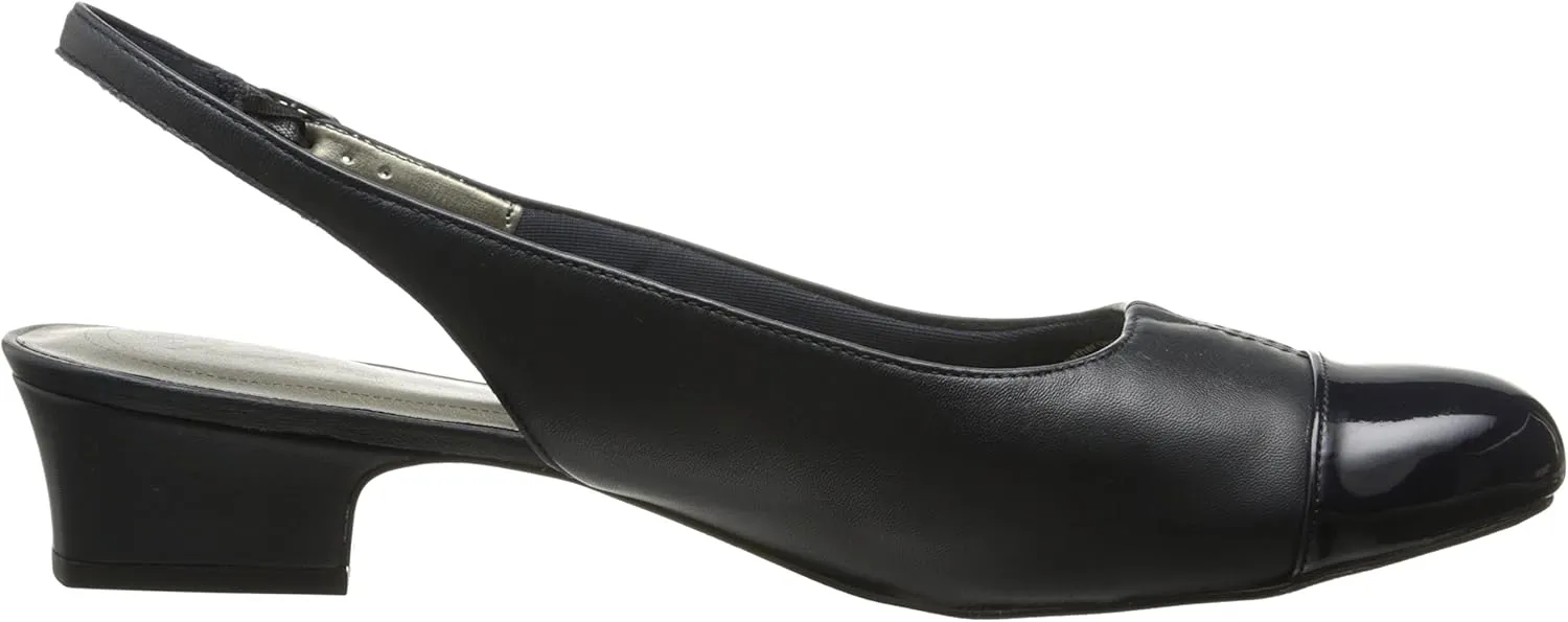 Trotters Women's DEA Pump