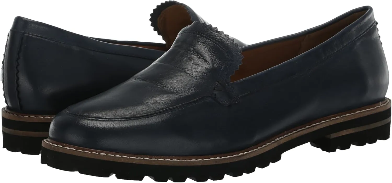 Trotters Women's Fayth Loafer Flat
