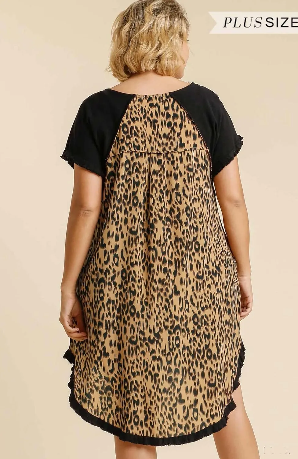 Umgee Womens Linen Blend Short Sleeve Round Neck Animal Print Back Dress