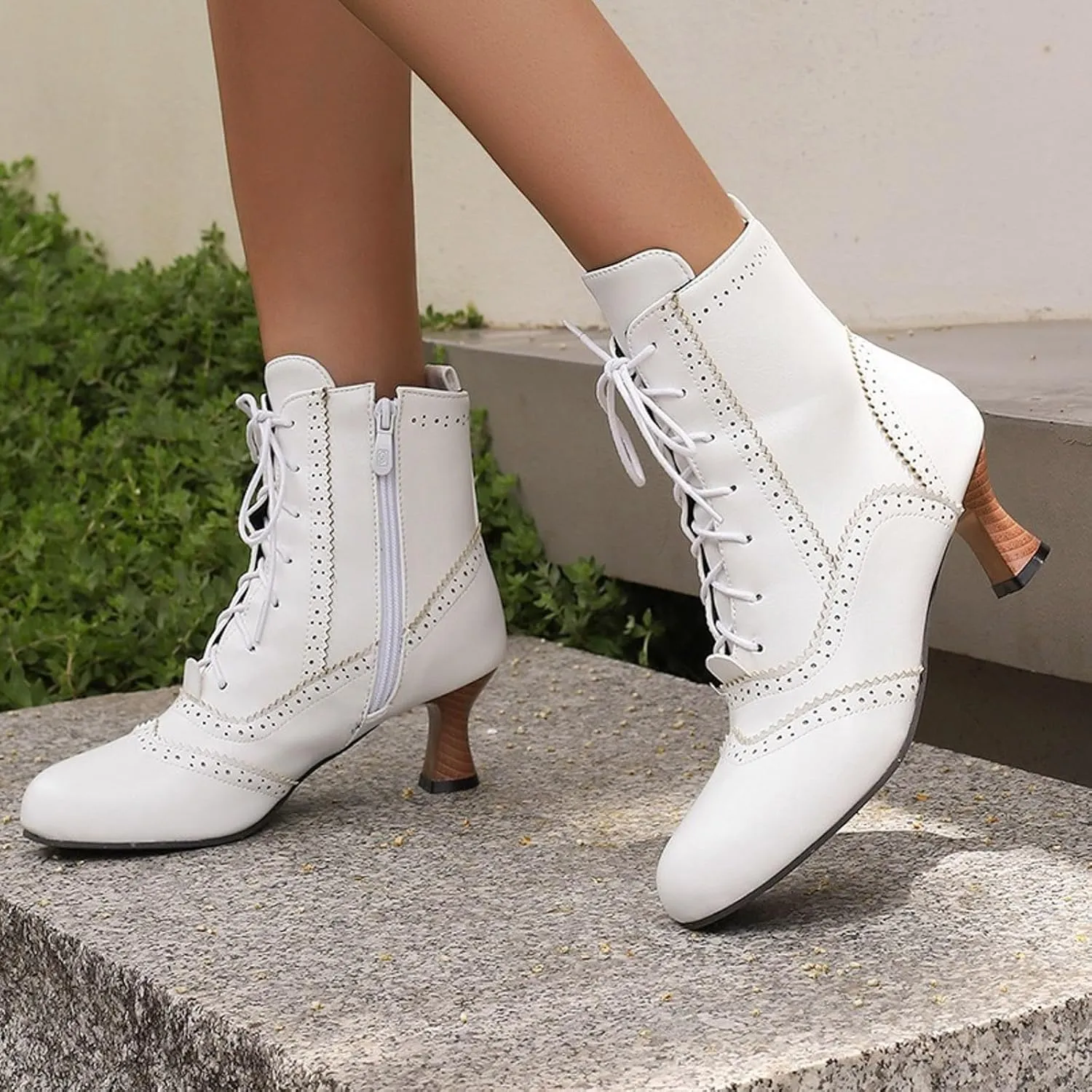 Victorian Boots for Women Kitten Heel,Vintage Lace Up Booties with Zipper Halloween Cosplay Boots Fashion Dance Shoes