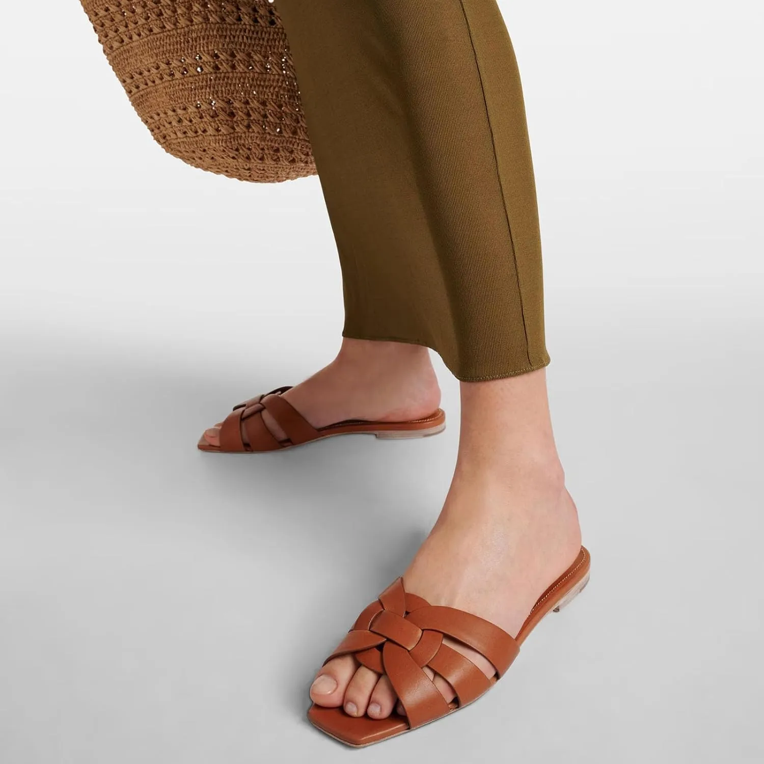 Women's Leather Flat Sandals Square Open Toe Woven Straps Slides Comfortable Slip on Slippers Casual Summer Dressy Beach Slide Sandal for Women