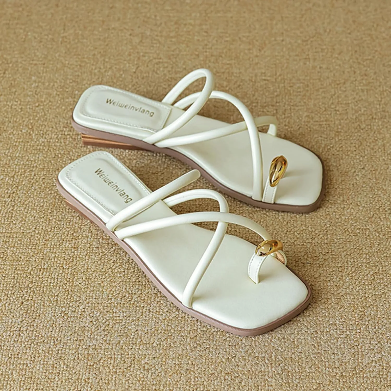 Women's Metal Toe Ring Strappy Flat Sandals Square Open Toe Comfortable Slip-On Low Heel Slide Sandals Summer Fashion Casual Beach Slipper