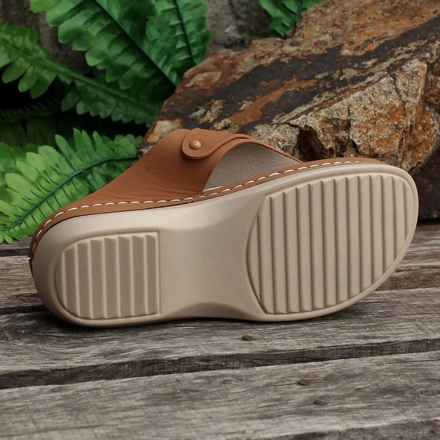 Women's Orthopedic Flip Flops Open Toe Arch Support Low Wedge Heels Sandals Plantar Fasciitis Recovery Footwear Summer Comfy Shoes Cushion Footbed Boho Slippers for Daily Wear Outdoor Indoor